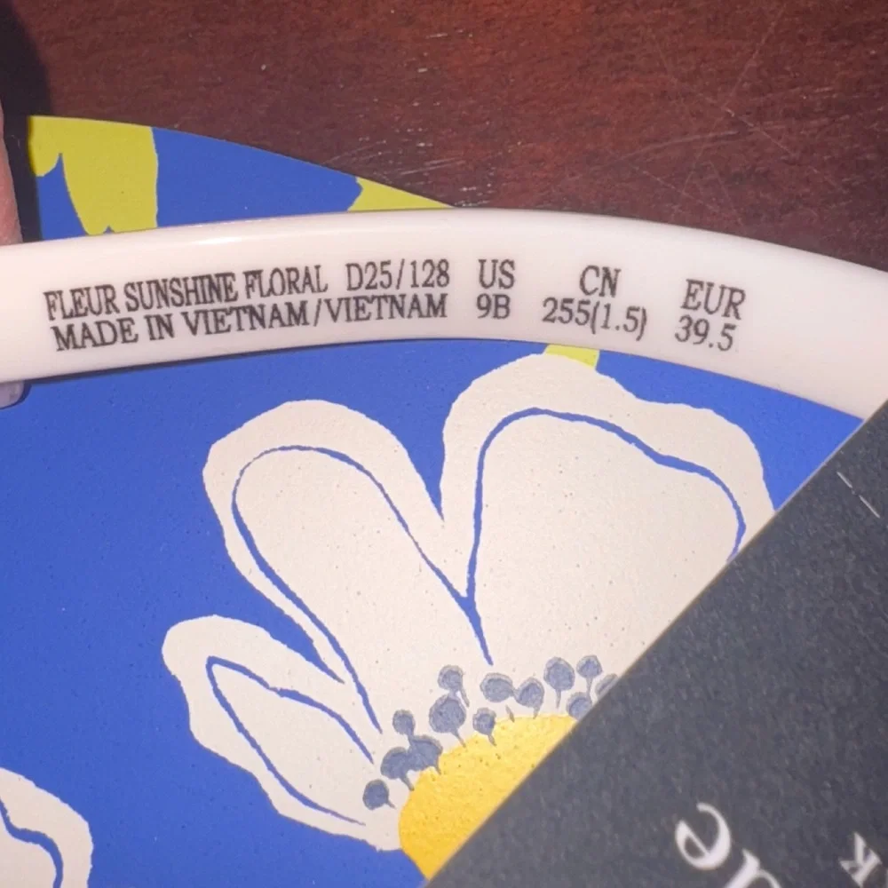 KATE SPADE FLORAL FLIP FLOPS BLUE YELLOW WHITE SIZE 39.5